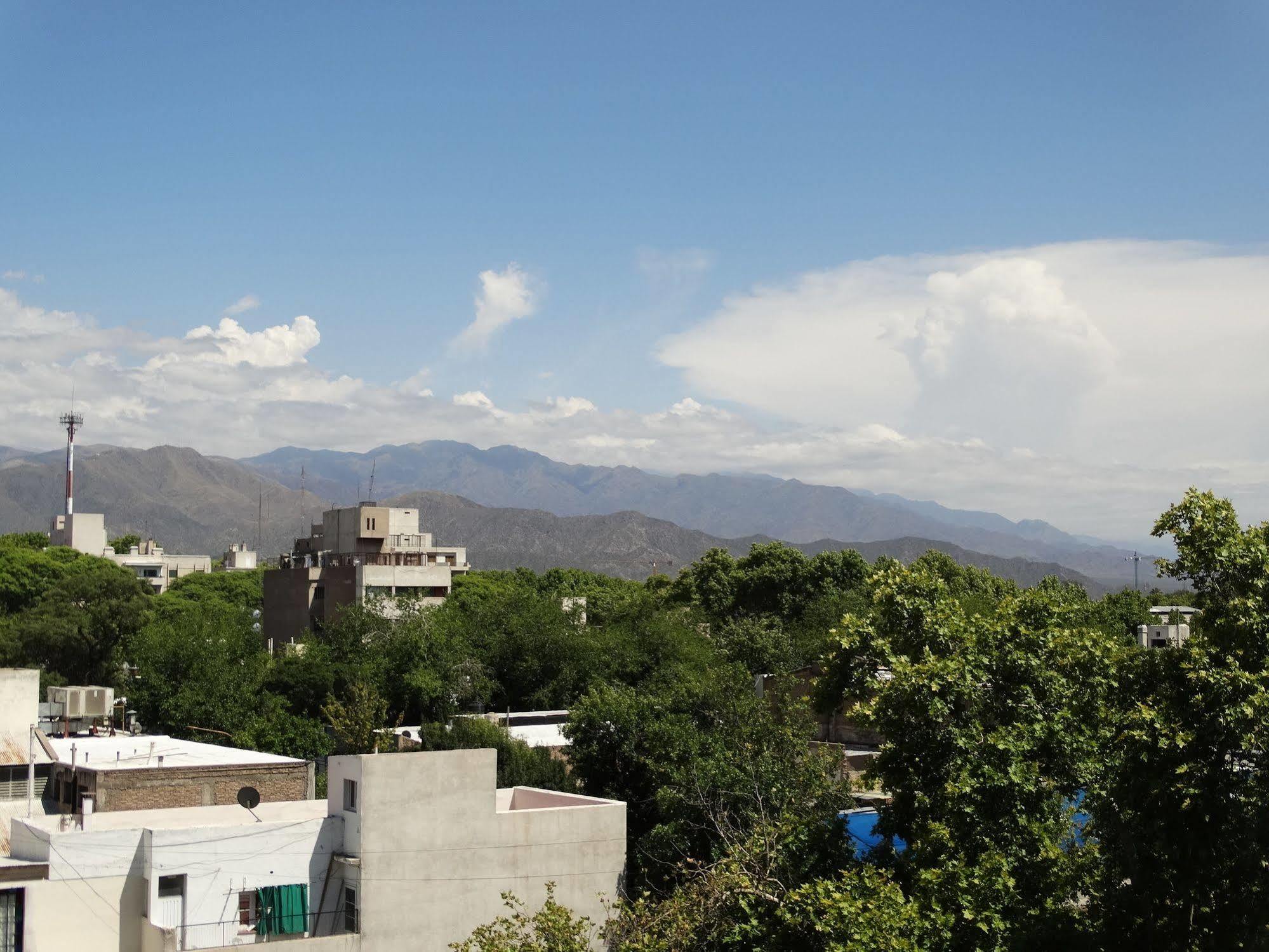 Altezza Apart Suites Mendoza Ngoại thất bức ảnh